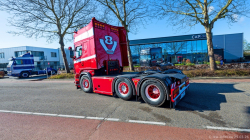 20260329-Tom-Holding-00240